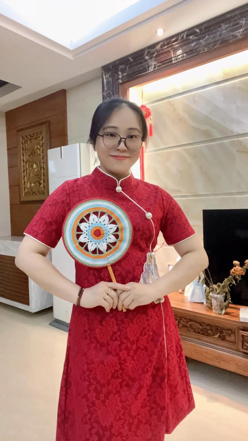 管家婆正版管家和1岁小朋友穿旗袍送考与1岁小朋友穿旗袍送考试可以吗
